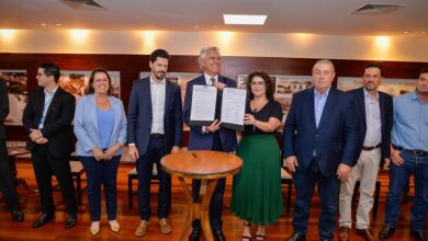 Governador Ronaldo Caiado durante assinatura do pacto pelo desmatamento ilegal zero em Goiás