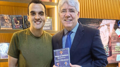Livro preserva a memória dos hinos brasileiros