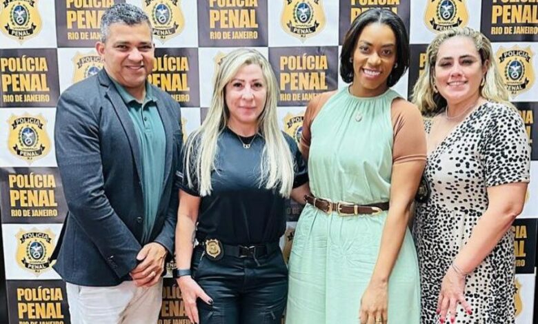 Elaine Martins é elogiada por trabalho evangelístico com detentos